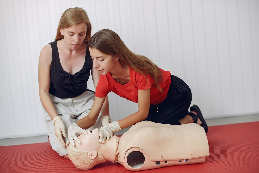 How Does First Aid Training Support Safer Communities Across Darwin